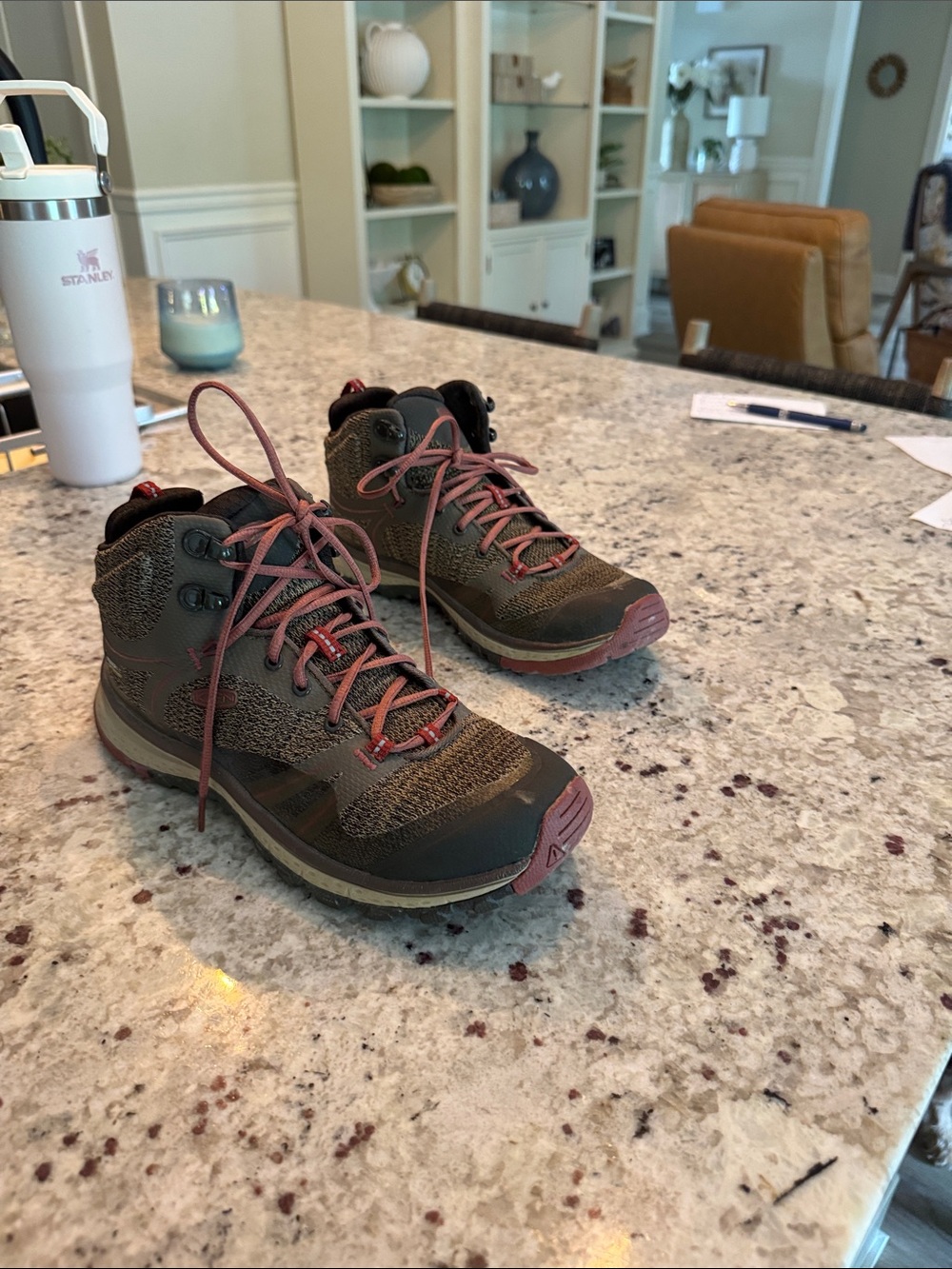 Keen Women's Olive and Mauve Lace-Up Hiking Boots